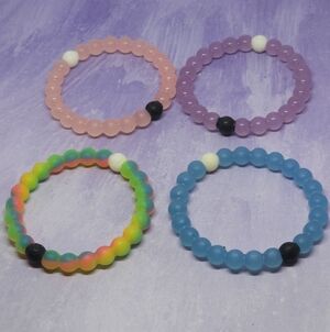 Lokai Set Of 4 Bracelets Rainbow-Pink-Purple-Blue